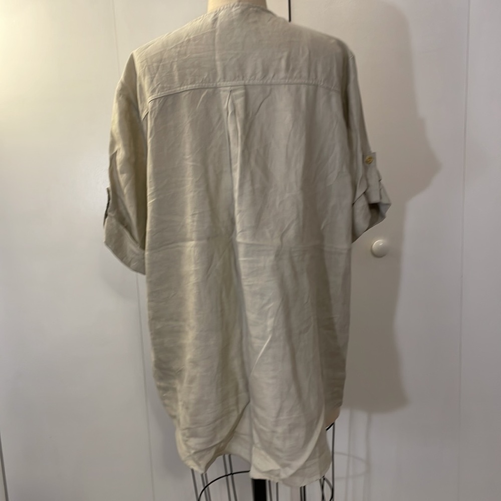 Ellen Tracy Company linen zipper down short sleeve blouse in sandstone - Picture 5 of 8